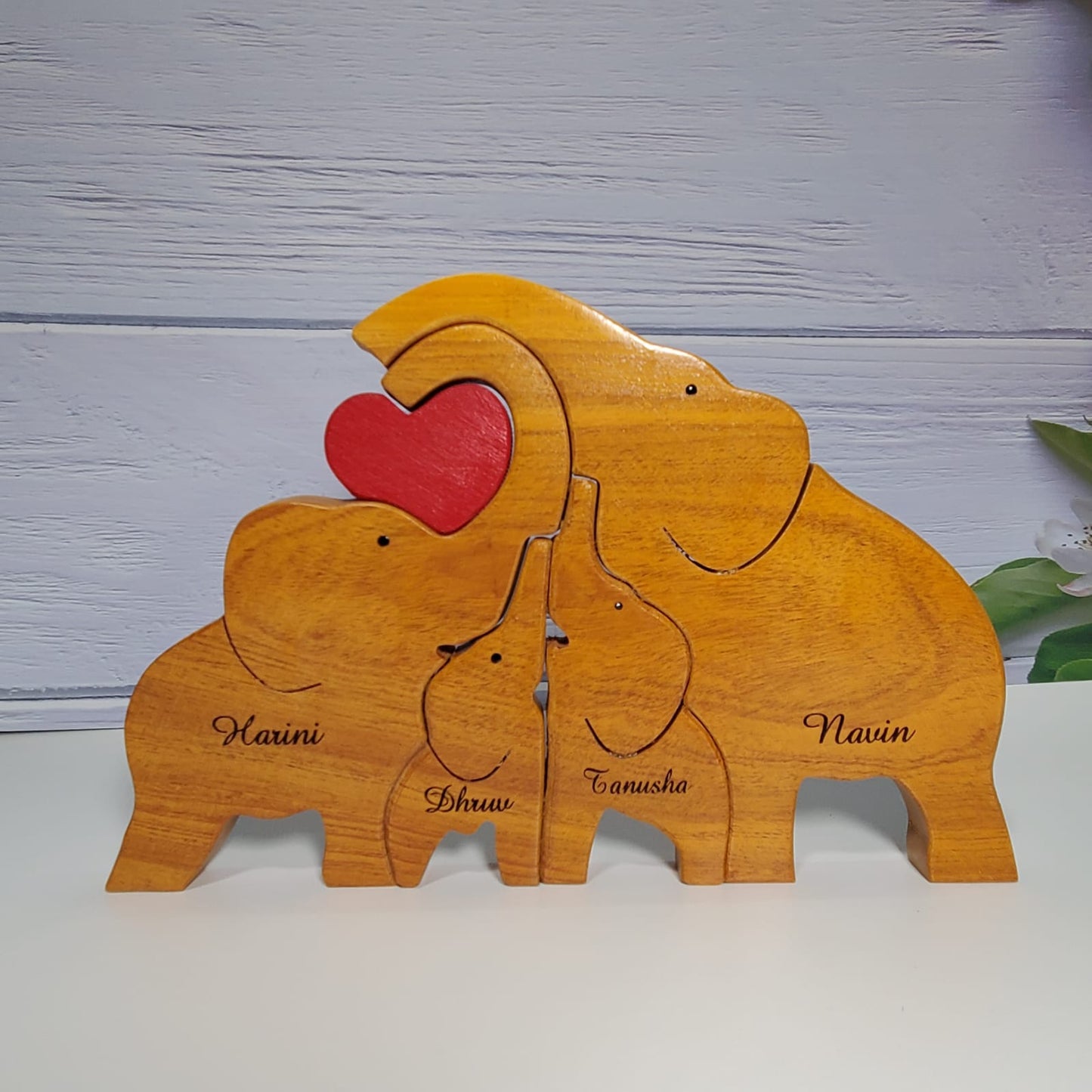 Wooden Elephant family Keepsake | Family of 4 | Polished surface with shiny finish | Fungus Proof