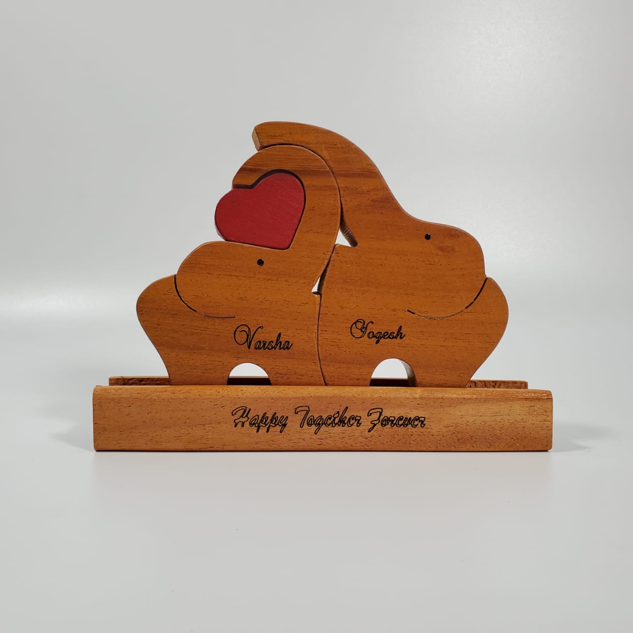 Wooden Elephant couple | Polished surface with shiny finish | Fungus Proof
