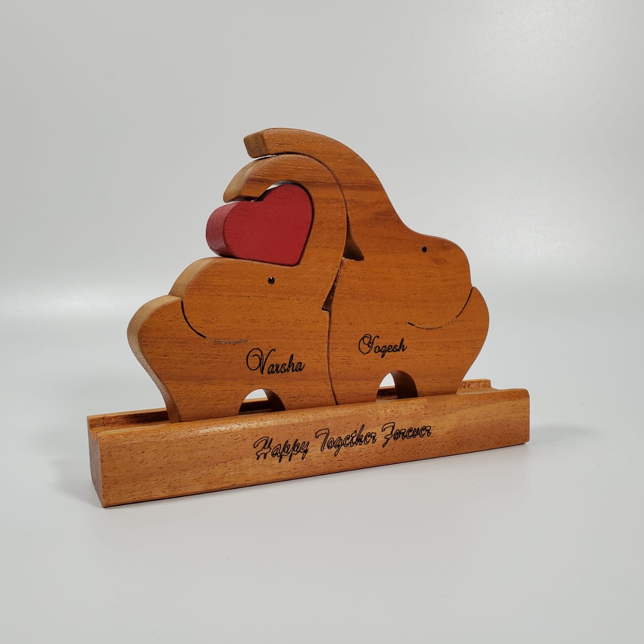 Wooden Elephant couple | Polished surface with shiny finish | Fungus Proof