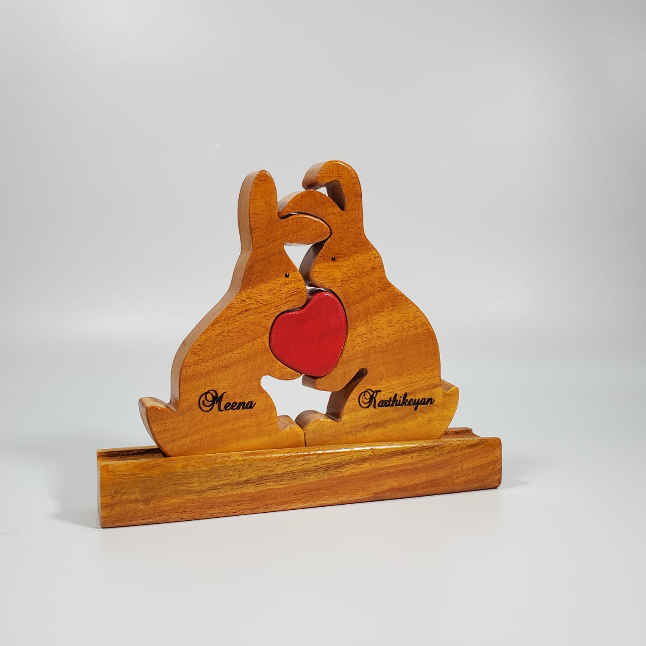 Wooden Rabbit Couple Keepsake | Polished surface with shiny finish | Fungus Proof