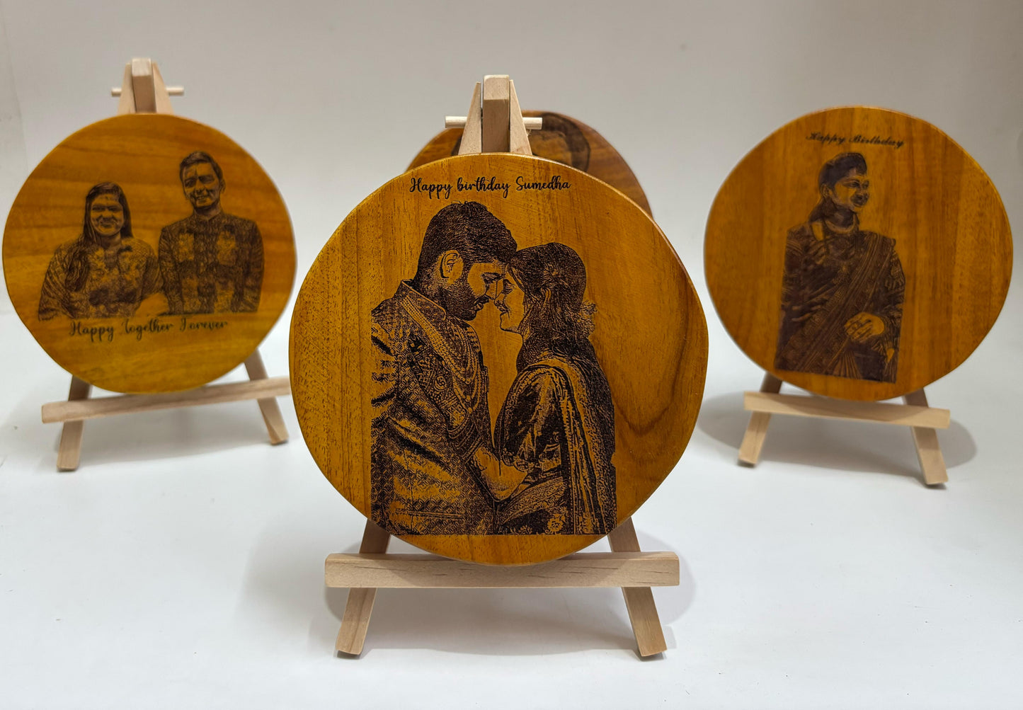 Personalized photo engraved Golden wood coin