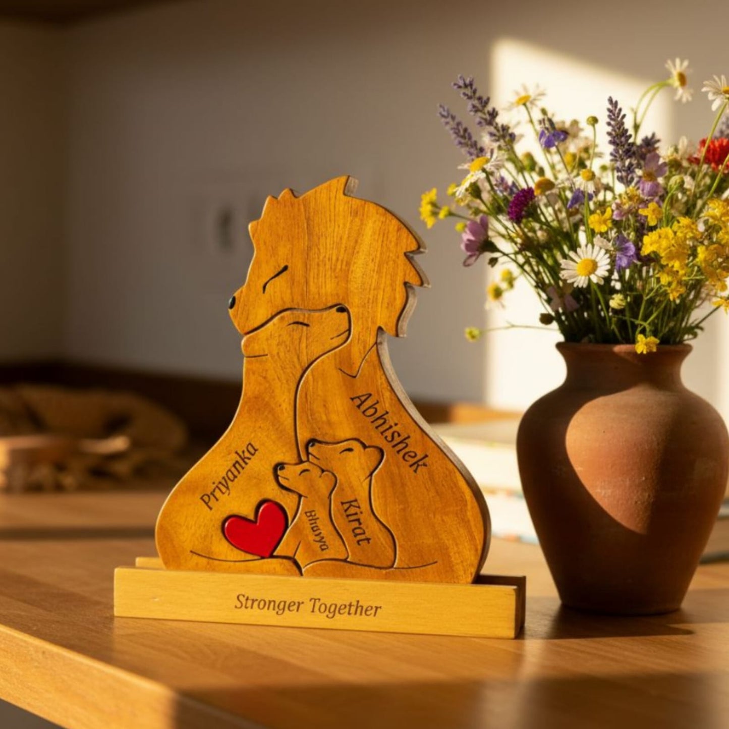 மூன்று குழந்தைகளுடன் சிங்க குடும்பம் நினைவு சின்னம்