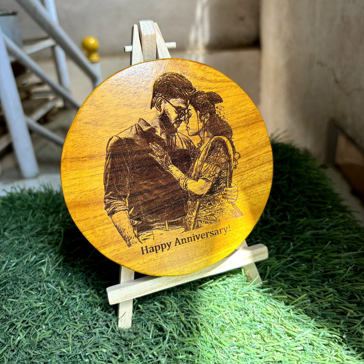 Personalized photo engraved Golden wood coin