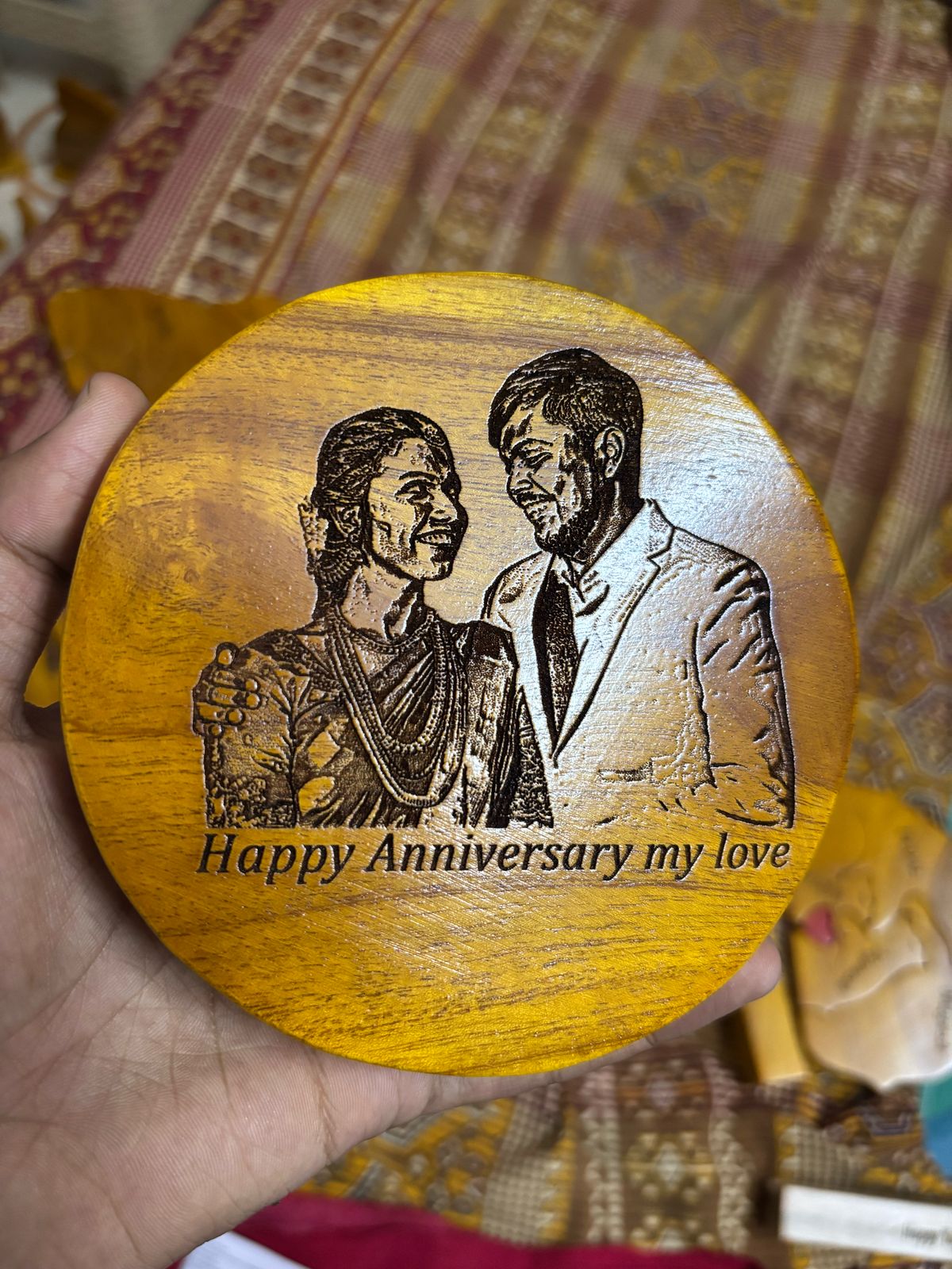 Personalized photo engraved Golden wood coin